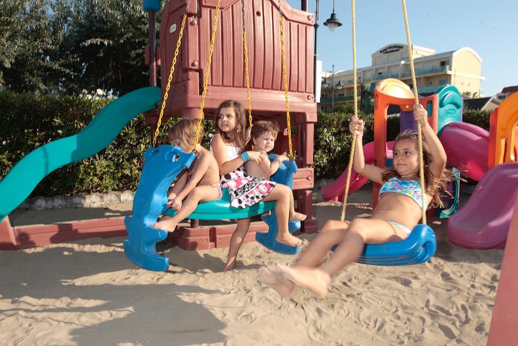 צ'סנטיקו Gallia Club Hotel מראה חיצוני תמונה