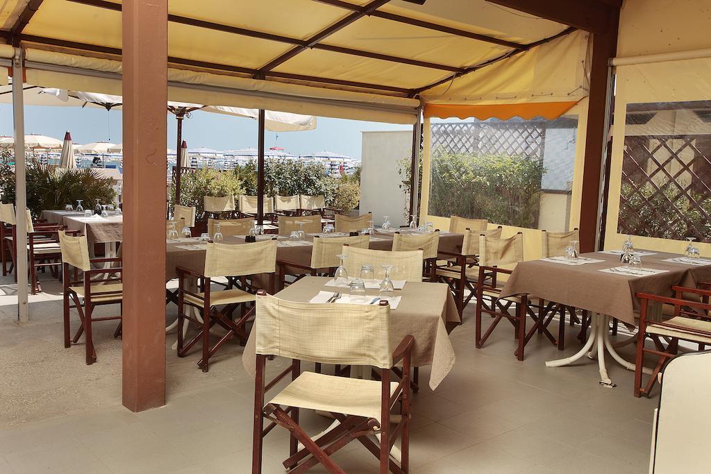 צ'סנטיקו Gallia Club Hotel מראה חיצוני תמונה
