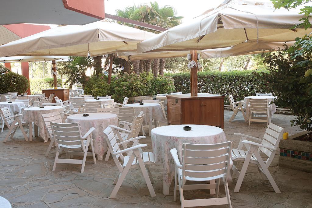 צ'סנטיקו Gallia Club Hotel מראה חיצוני תמונה
